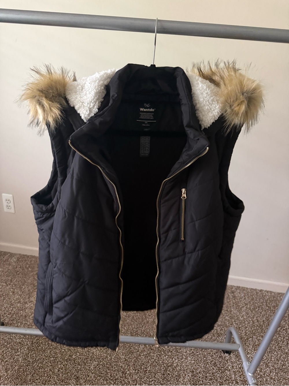 Black Quilted Faux-Fur Hooded Puffer Vest